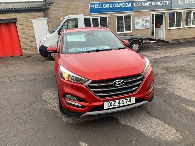 Hyundai Tucson 1.7 TUCSON SE BLUE DRIVE 2WD CRDI Estate Diesel Red