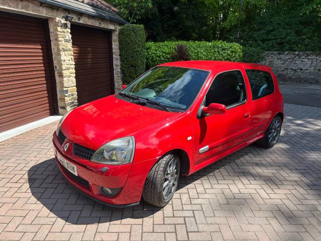 Renault Clio 2.0 CLIO RENAULTSPT TROPHY182 Hatchback Petrol Red