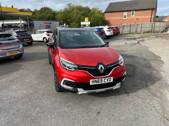 Renault Captur 0.9 CAPTUR GT LINE TCE Hatchback Petrol Red/black